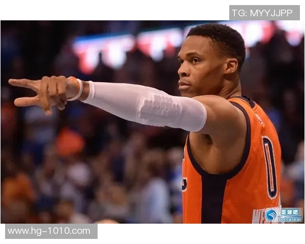 黄蜂主帅强调核心与辅助阵容搭配的重要性并透露未来将进行调整