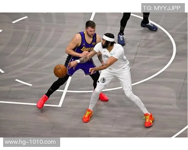 媒体人分析快船用SGA换泡椒合理性与独行侠交易077的悲剧命运