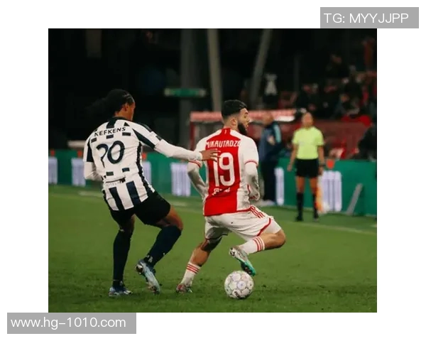 阿贾克斯遭遇三连败近九场仅获一胜状态堪忧 阿贾克斯遭遇三连败近九场仅获一胜状态堪忧