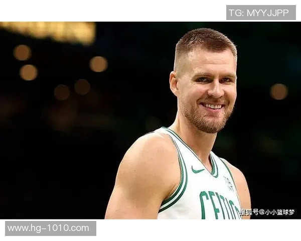 波尔津吉斯赛后与豪泽塔图姆怀特亲切交流回忆夺冠时光 波尔津吉斯赛后与豪泽塔图姆怀特亲切交流回忆夺冠时光